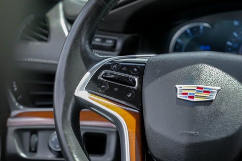 Used 2016 Cadillac Escalade Luxury image 18
