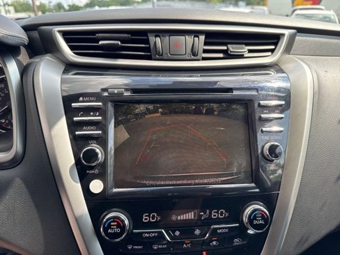 Used 2020 Nissan Murano S w/ Technology Package image 16