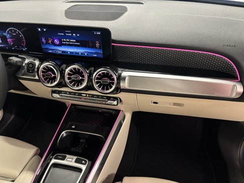Certified 2025 Mercedes-Benz GLB 250 image 19