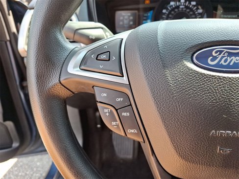 Used 2018 Ford Fusion SE w/ Fusion SE Technology Package image 17