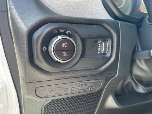 New 2025 Jeep Gladiator Sport image 22