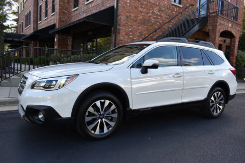 Used 2016 Subaru Outback 2.5i Limited image 2