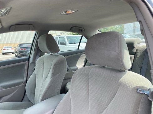 Used 2009 Toyota Camry LE image 11
