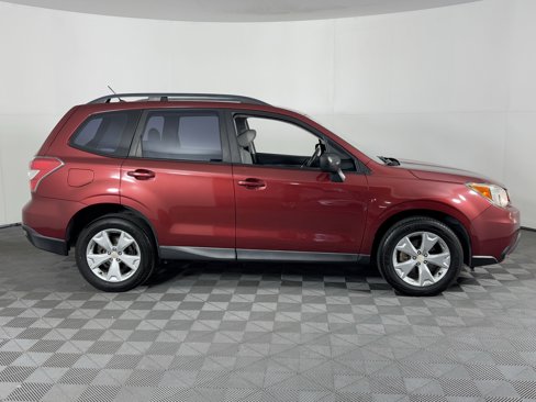 Used 2015 Subaru Forester 2.5i w/ Alloy Wheel Package image 3