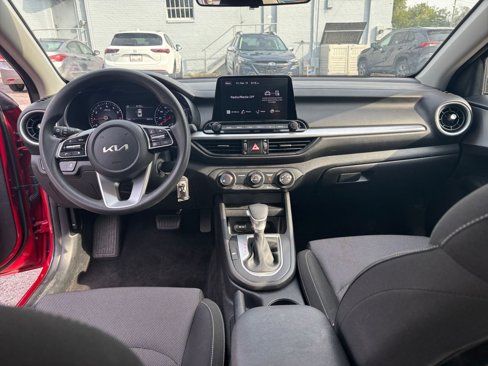 Used 2024 Kia Forte LXS image 31