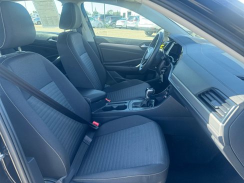 Used 2024 Volkswagen Jetta S image 36