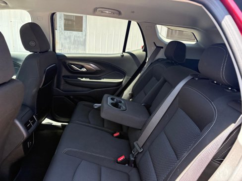 Used 2024 GMC Terrain SLE image 19