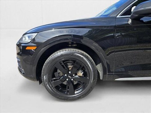 Used 2019 Audi Q5 2.0T Premium Plus w/ Premium Plus Package image 11