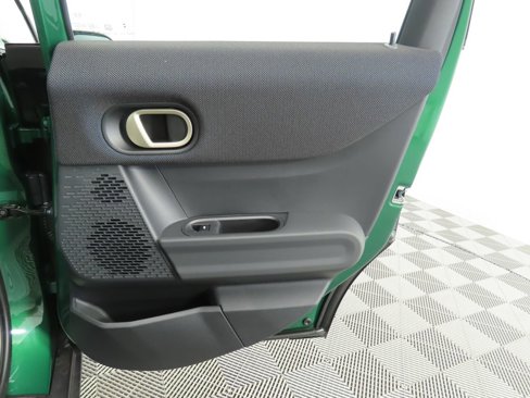Used 2025 MINI Cooper 4-Door Hardtop image 29