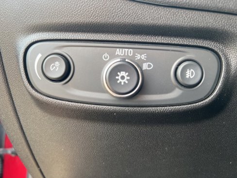 Used 2020 Chevrolet Equinox LT image 11