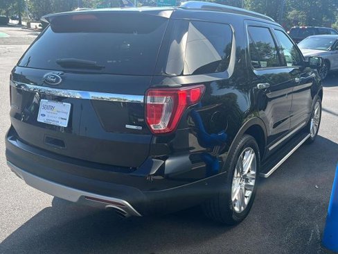 Certified 2017 Ford Explorer Limited w/ Equipment Group 301A image 5