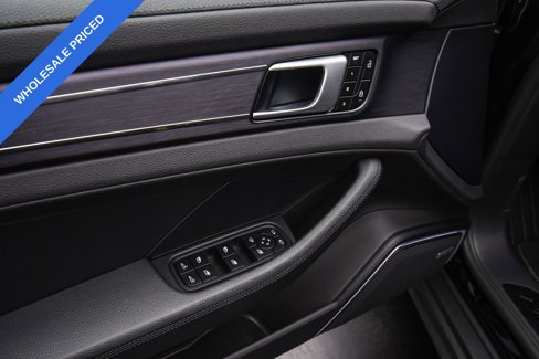 Used 2022 Porsche Panamera 4 Platinum Edition image 45