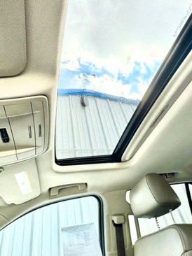 Used 2018 GMC Yukon SLT image 32