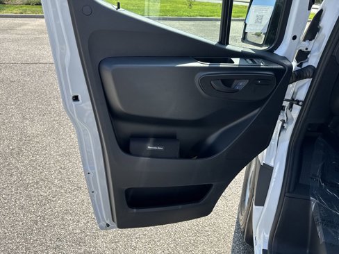 New 2025 Mercedes-Benz Sprinter 2500 image 13