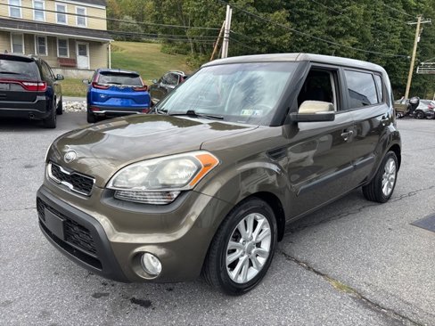 Used 2013 Kia Soul + image 3