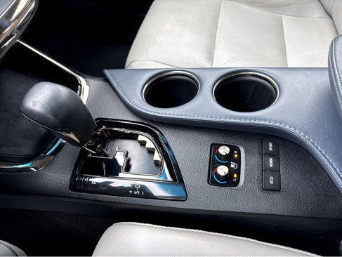 Used 2013 Toyota Avalon image 12