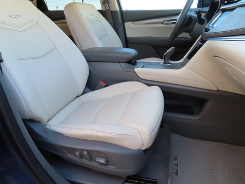 Used 2019 Cadillac XT5 Premium Luxury image 16