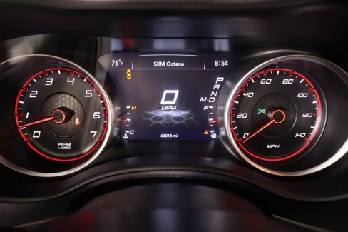 Used 2023 Dodge Charger SXT image 4