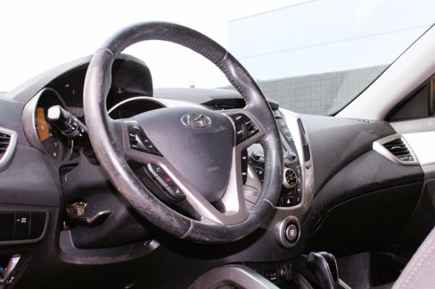 Used 2013 Hyundai Veloster RE:MIX Edition image 11