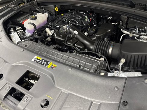 New 2025 Jeep Grand Cherokee Altitude image 13