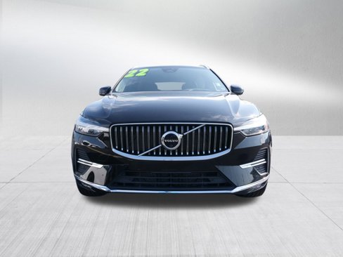 Used 2022 Volvo XC60 B6 Inscription image 8