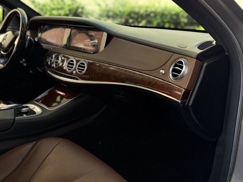 Used 2015 Mercedes-Benz S 550 4MATIC Sedan image 24