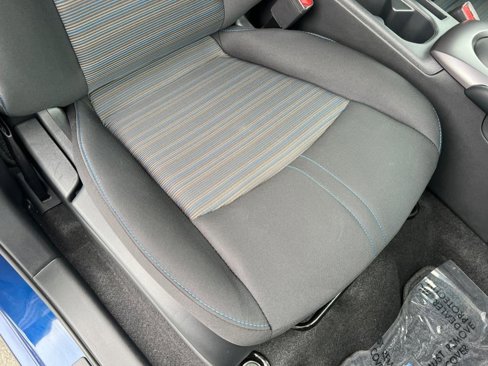 Used 2025 Nissan Leaf S image 34