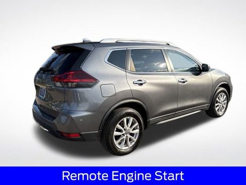 Used 2018 Nissan Rogue SV image 10