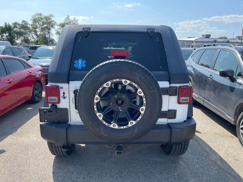 Used 2015 Jeep Wrangler Unlimited Sport image 3