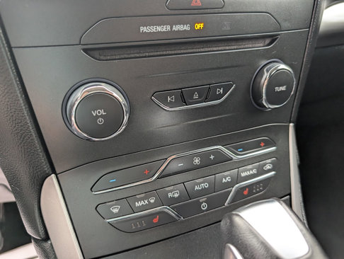 Used 2017 Ford Edge SEL w/ Equipment Group 201A image 28