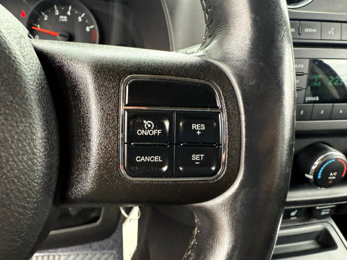 Used 2011 Jeep Compass Latitude image 26