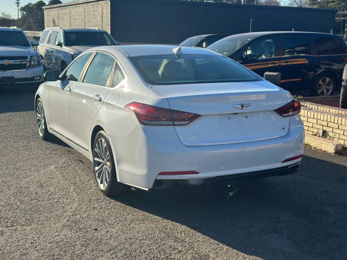 Used 2015 Hyundai Genesis 3.8 image 7