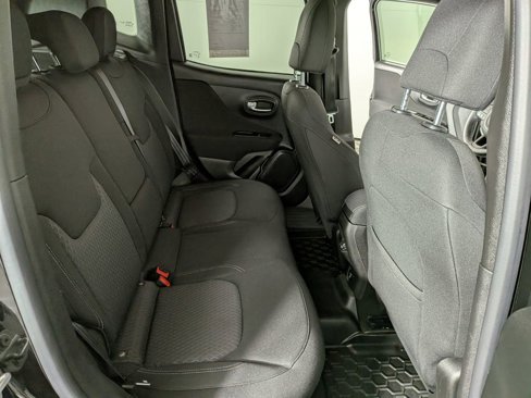 Used 2021 Jeep Renegade Latitude w/ Convenience Group image 30