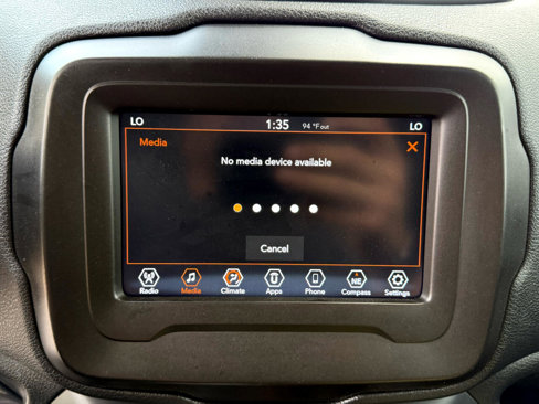 Used 2020 Jeep Renegade Sport image 16