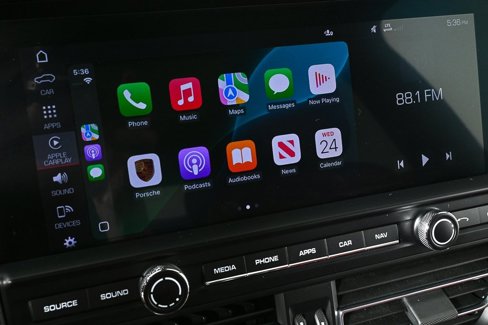 Certified 2021 Porsche Macan S image 14