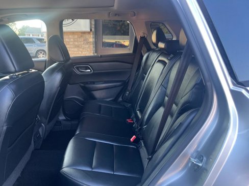 Used 2021 Nissan Rogue SL w/ Premium Package image 7