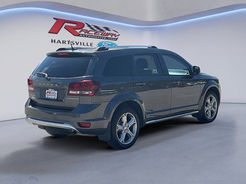 Used 2017 Dodge Journey Crossroad image 4