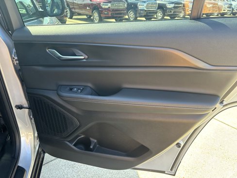 New 2024 Jeep Grand Cherokee L Altitude image 24