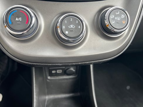 Used 2021 Chevrolet Spark LT image 21