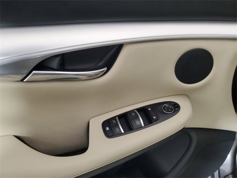 Used 2019 INFINITI QX50 Essential w/ Proassist Package image 19