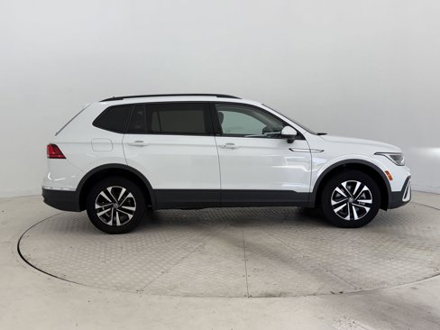Used 2022 Volkswagen Tiguan S image 8