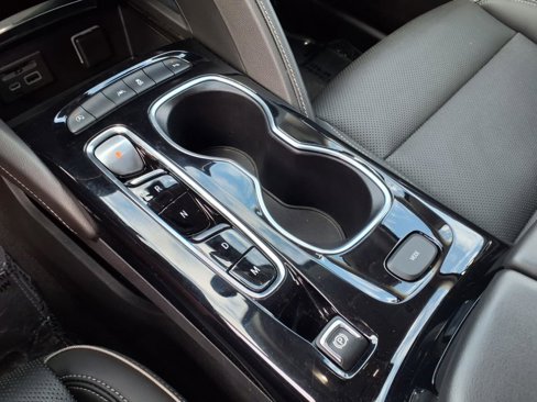 Used 2022 Buick Envision Essence w/ Technology Package I image 22