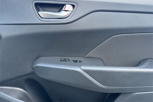 Used 2020 Hyundai Accent SE image 16