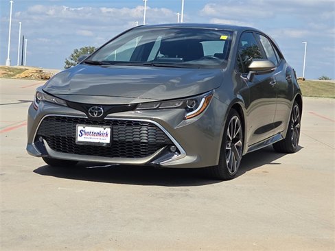 Used 2020 Toyota Corolla XSE image 3