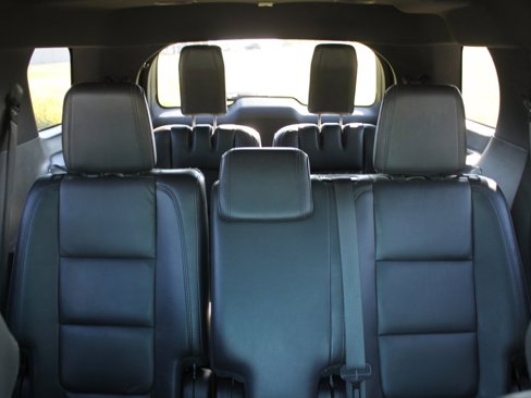 Used 2014 Ford Explorer XLT w/ Equipment Group 202A image 6