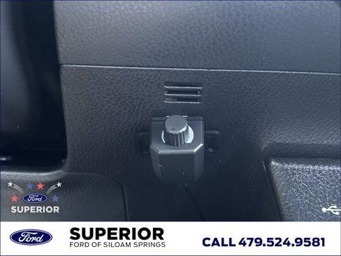Used 2022 Toyota Camry SE image 25