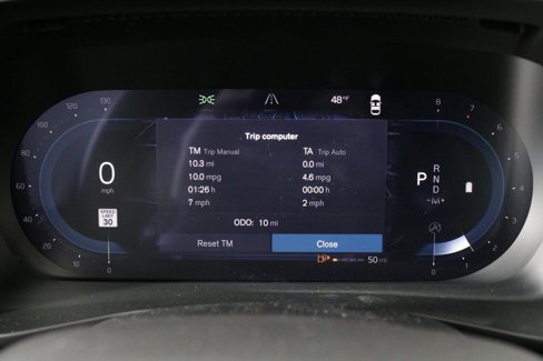 Used 2025 Volvo XC40 B5 Ultra w/ Protection Package Premier image 16
