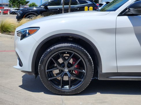 Used 2020 Alfa Romeo Stelvio w/ Nero Edizione image 7