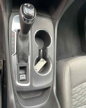Used 2021 Chevrolet Equinox LT w/ Driver Convenience Package image 18