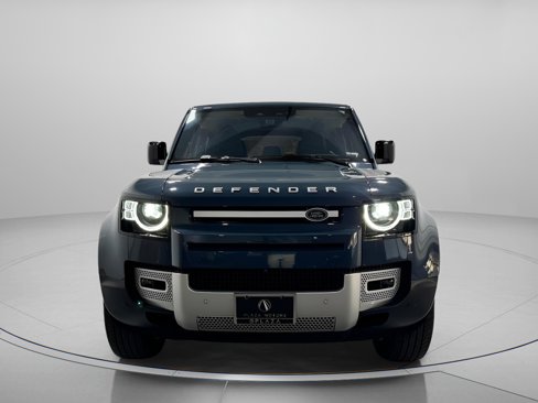 Certified 2022 Land Rover Defender 110 SE image 7